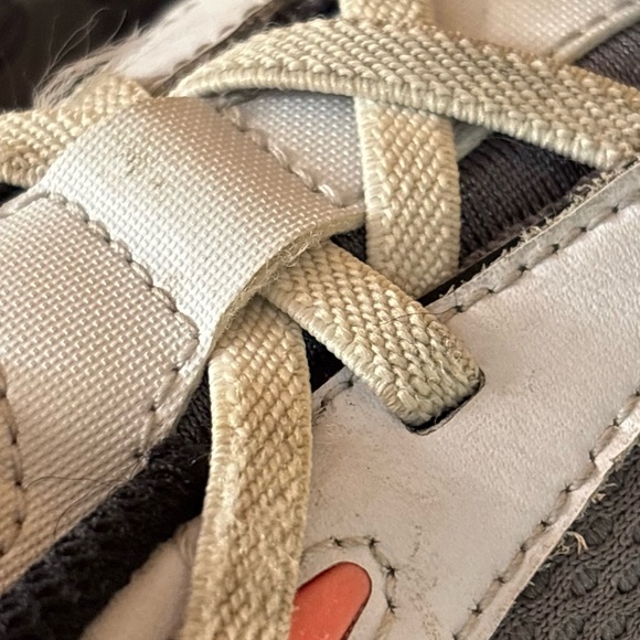 Nike Air Max Bolt Girl’s sneakers athletic shoes - Picture 14 of 14